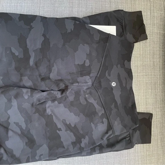• NWT LULULEMON ALIGN JOGGER HEATHERED CAMO SIZE 4 - Picture 4 of 4